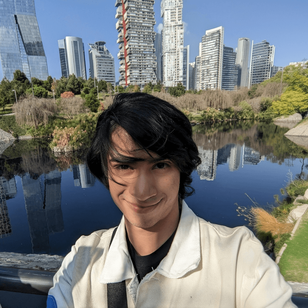 Kenneth Cervantes en la ciudad